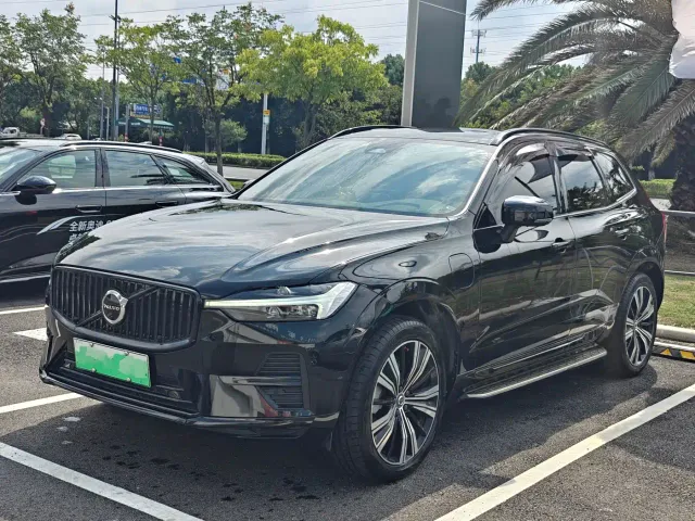 Фотография автомобиля — Volvo XC60
