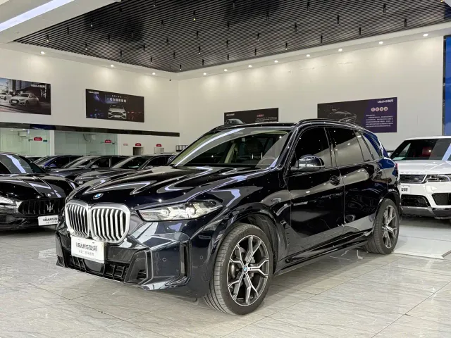 Фотография автомобиля — BMW X5