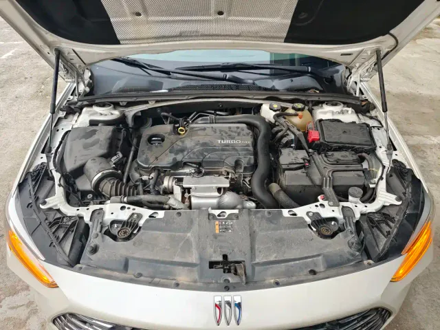 Buick Regal — Фото автомобиля 22