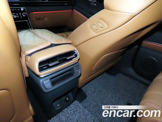 Genesis GV80 — Фото автомобиля 14