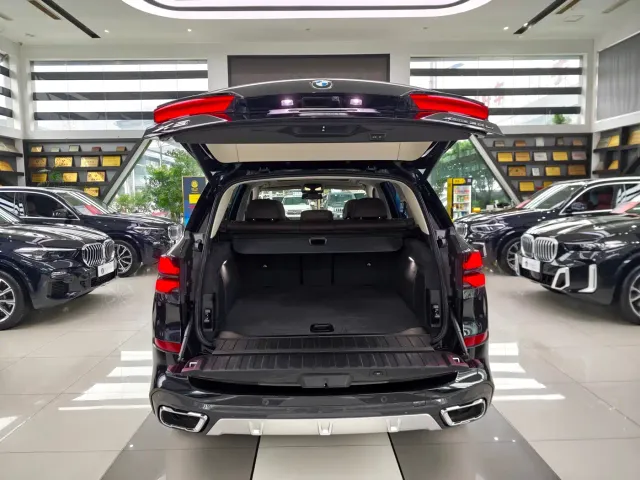 BMW X5 — Фото автомобиля 7