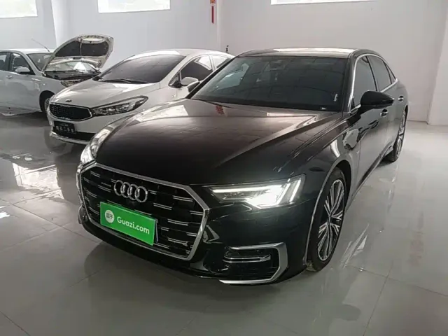 Фотография автомобиля — Audi A6L