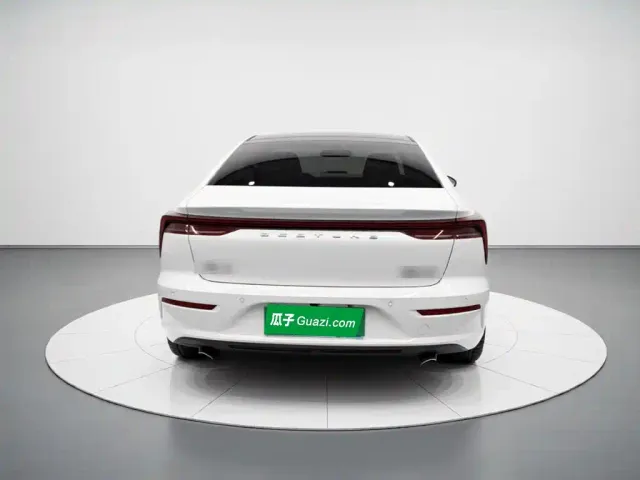 Bestune B70 — Фото автомобиля 5