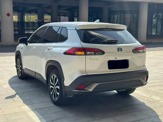 Toyota Frontlander — Фото автомобиля 4