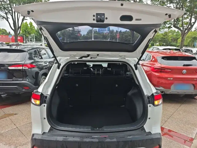 Toyota Frontlander — Фото автомобиля 18