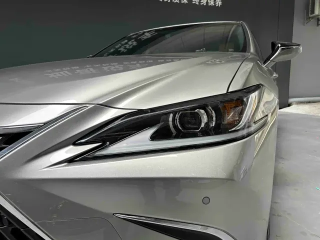 Lexus Lexus ES 2023 260 Excellence — Фото автомобиля 2