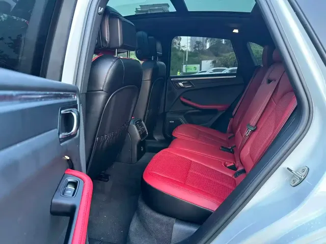 Porsche Macan — Фото автомобиля 5