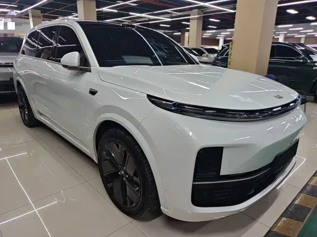 Li Auto L9 — Фото автомобиля 3