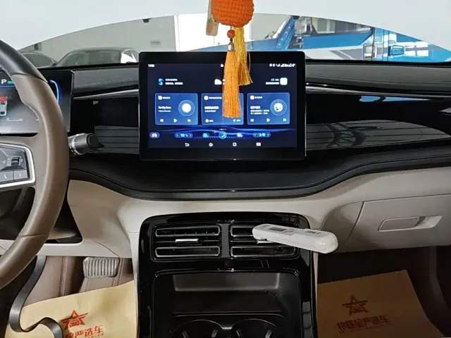BYD Qin PLUS — Фото автомобиля 12