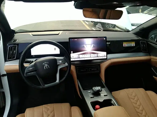 BYD Song L DM-i — Фото автомобиля 9