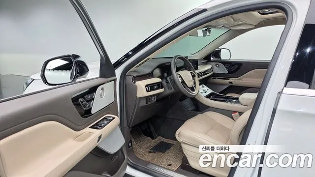 Lincoln Aviator 2nd Gen — Фото автомобиля 9