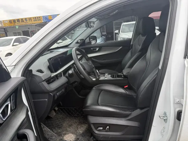 Chery Tiggo 8 PLUS — Фото автомобиля 5