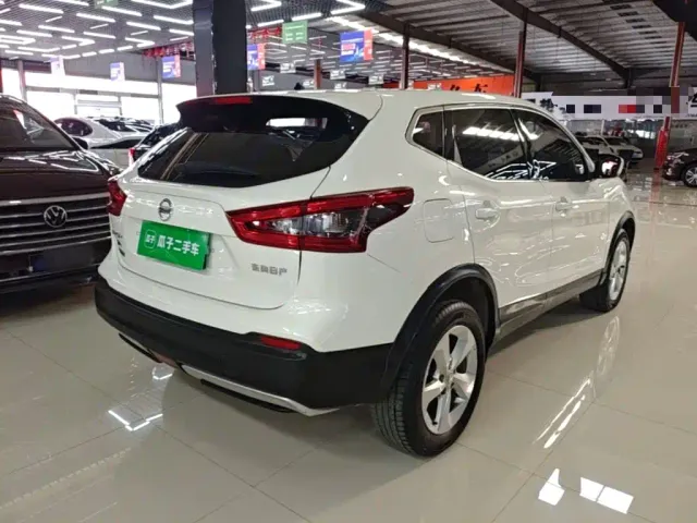 Nissan Qashqai — Фото автомобиля 6