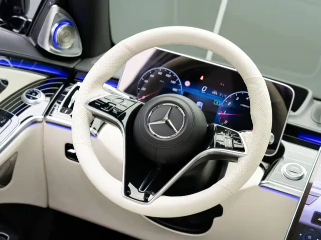Mercedes-Benz Maybach S-Class — Фото автомобиля 24