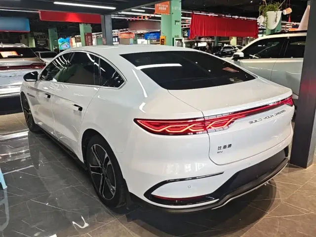 BYD Han — Фото автомобиля 4