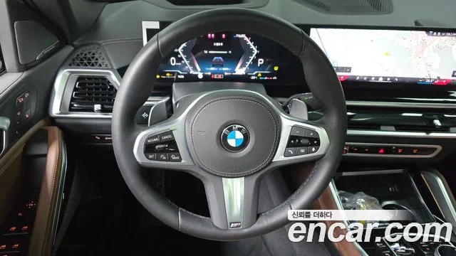 BMW X6 xDrive40i M Sport — Фото автомобиля 13