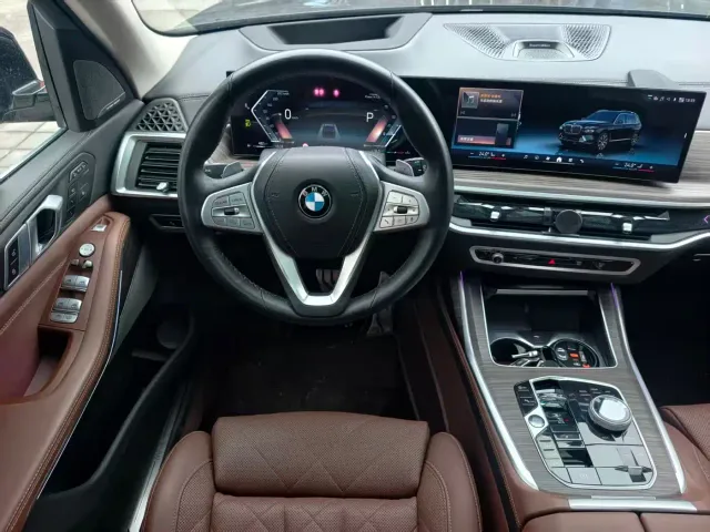 BMW X7 — Фото автомобиля 12