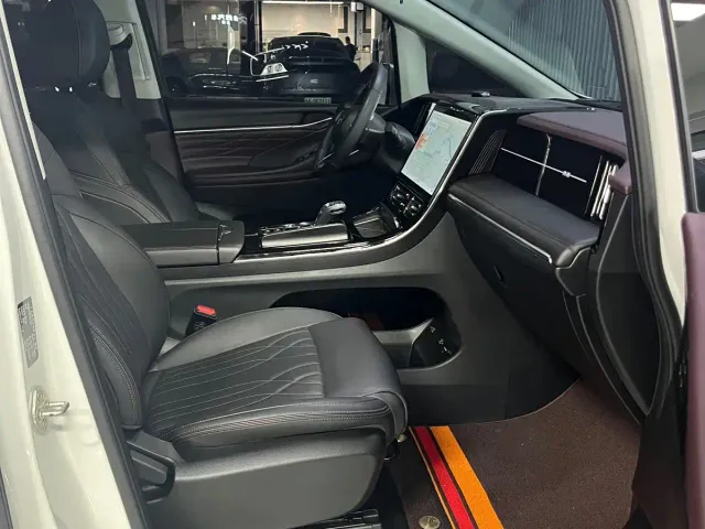 GAC Trumpchi M8 — Фото автомобиля 18