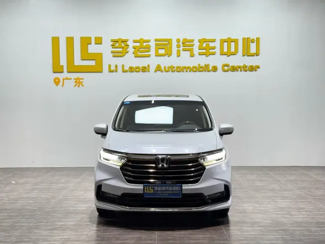 Honda Odyssey — Фото автомобиля 2
