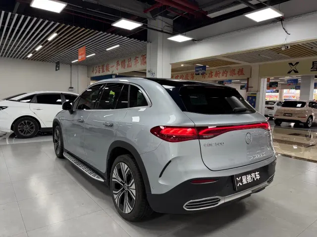 Mercedes-Benz EQE SUV — Фото автомобиля 4