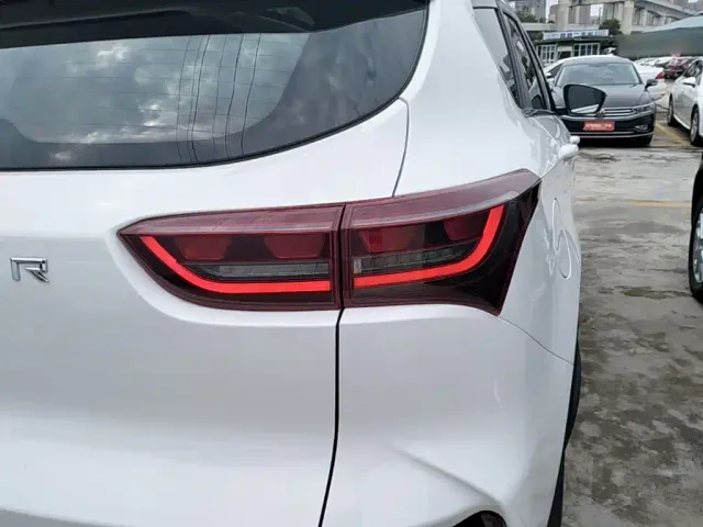 Jetour X70 — Фото автомобиля 7