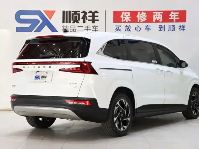 Hyundai Custo — Фото автомобиля 4