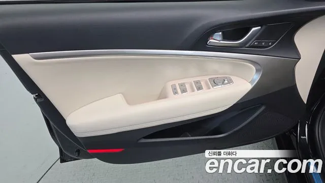 Genesis G70 Новый G70 Бензин 2.5T 4WD — Фото автомобиля 23