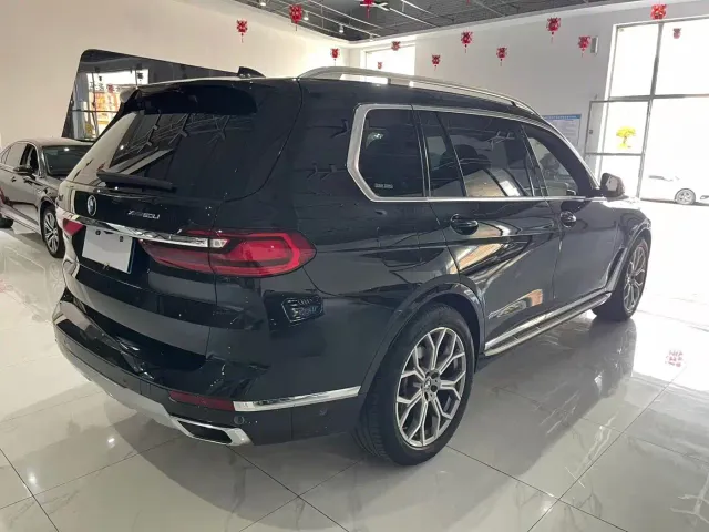 BMW X7 — Фото автомобиля 5
