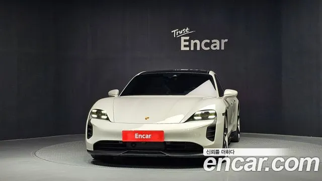 Porsche Taycan Taycan Khan — Фото автомобиля 3
