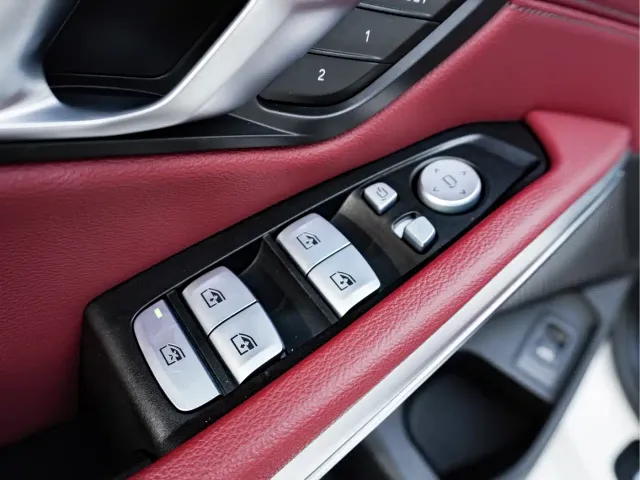 BMW 3 Series — Фото автомобиля 10