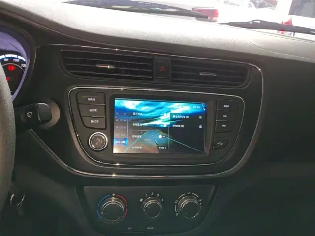 Changan Ono S — Фото автомобиля 12