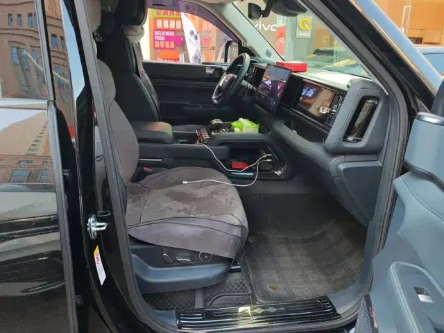 BYD FangChengBao Leopard 5 — Фото автомобиля 8