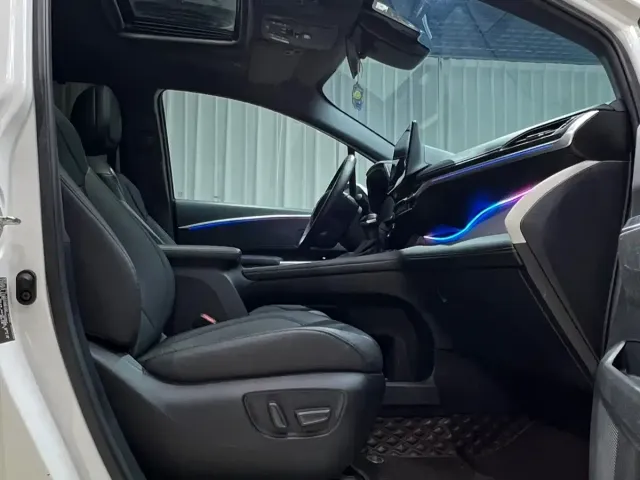 Toyota Granvia — Фото автомобиля 20