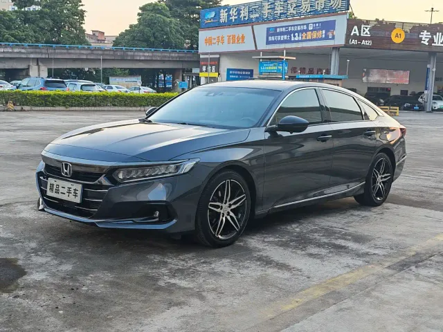 Фотография автомобиля — Honda Accord