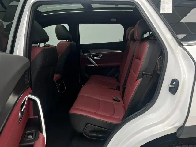 Jetour X70 Plus — Фото автомобиля 12