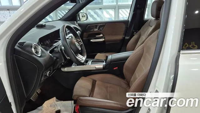 Mercedes-Benz GLB-Class — Фото автомобиля 10