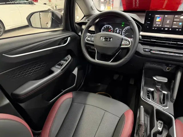 Geely Vision X3 — Фото автомобиля 8