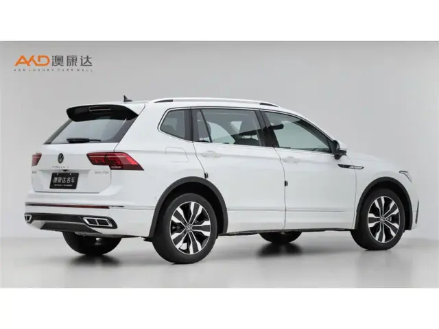 Volkswagen Tiguan L — Фото автомобиля 3