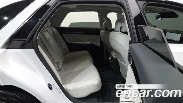 Hyundai Grandeur GN7 — Фото автомобиля 18