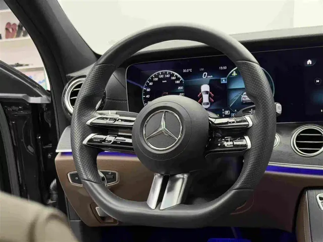 Mercedes-Benz E-Class — Фото автомобиля 13