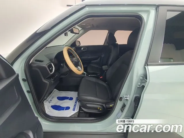 Hyundai Venue — Фото автомобиля 10