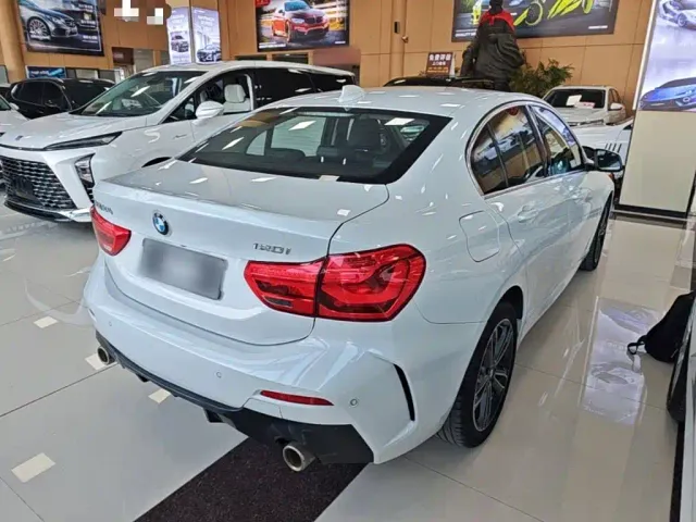 BMW 1 Series — Фото автомобиля 6