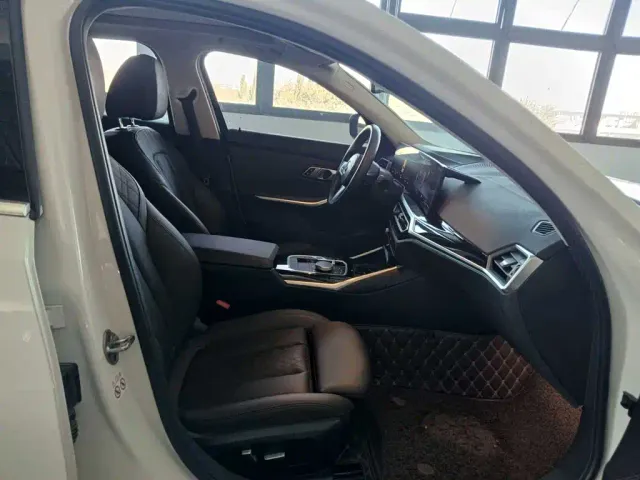 BMW i3 — Фото автомобиля 11