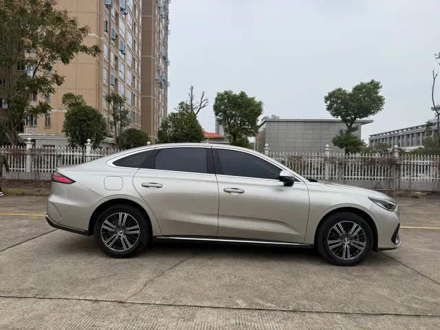 Geely Galaxy Stellar 6 — Фото автомобиля 5