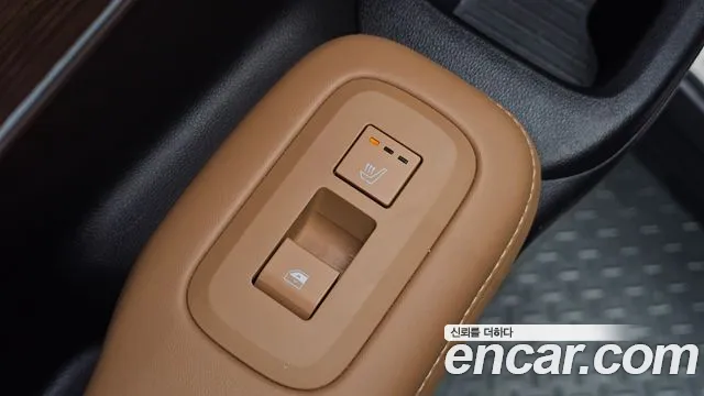 Hyundai Santa Fe MX5 — Фото автомобиля 29