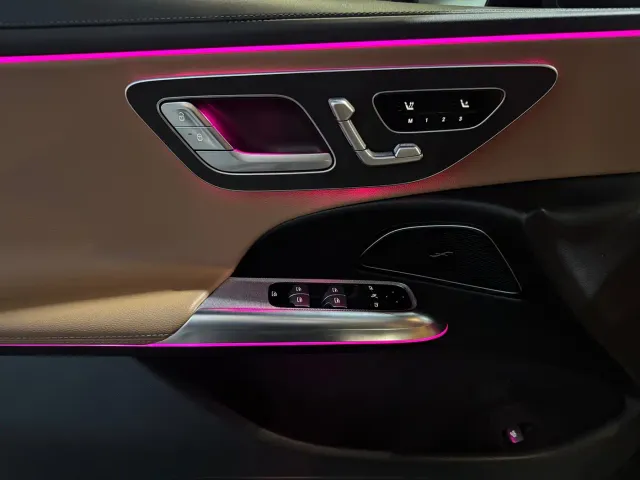 Mercedes-Benz E-Class — Фото автомобиля 5