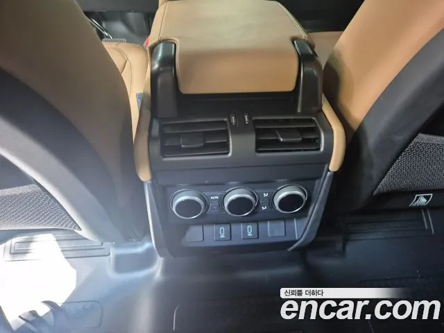 Land Rover Defender L663 — Фото автомобиля 9