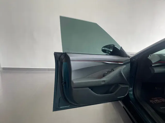 Xpeng P7 — Фото автомобиля 13