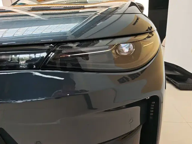 Leapmotor C16 — Фото автомобиля 23