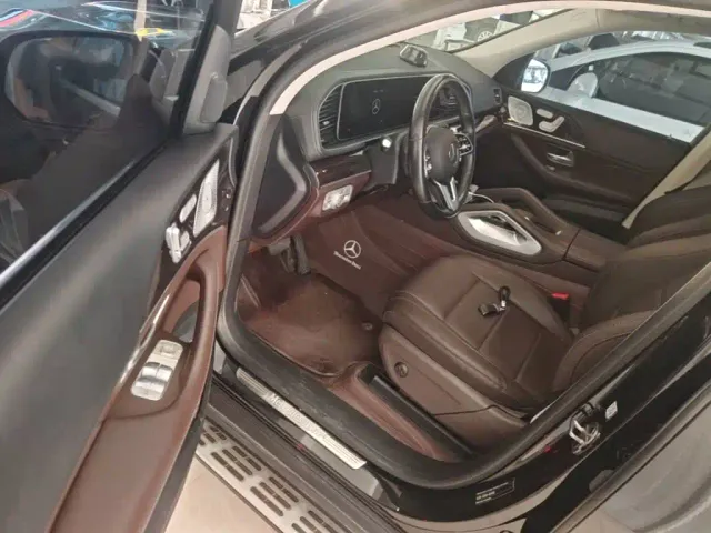 Mercedes-Benz GLE-Class — Фото автомобиля 15